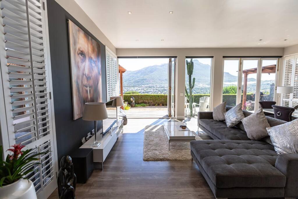 Hollywood On The Hill Villa เคปทาวน์ ภายนอก รูปภาพ