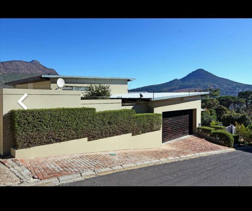 Hollywood On The Hill Villa เคปทาวน์ ภายนอก รูปภาพ